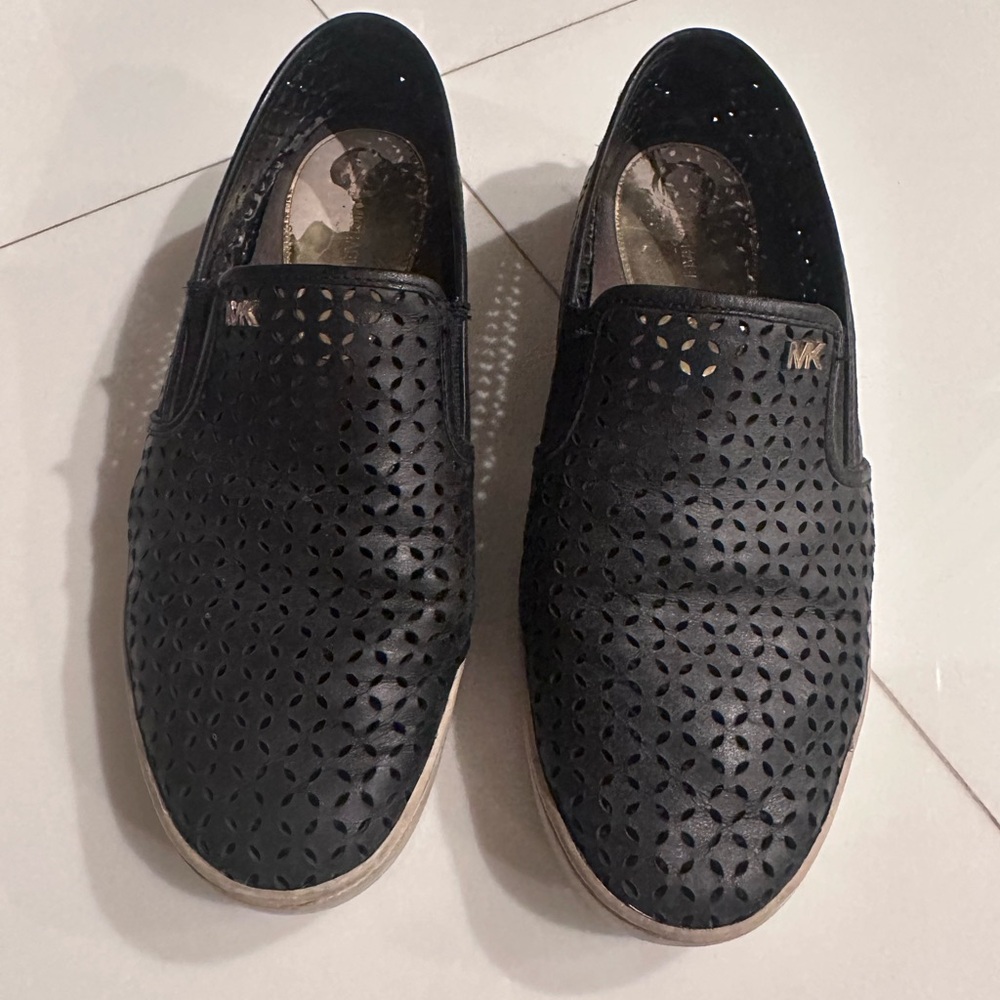 Michael Kors Leather Cutout Perforated Sneakers Slip On Black Size 7.5